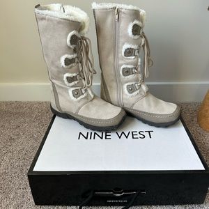 NWT Nine West Daffodil Boots